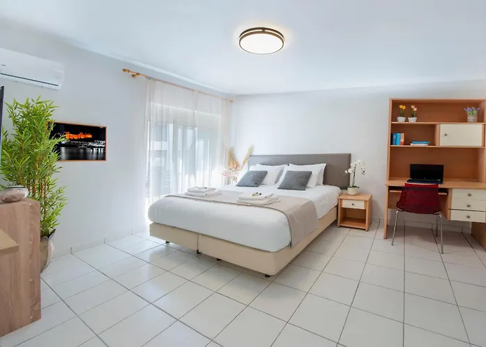 Sunwaves Center Appartamento Rhodes City