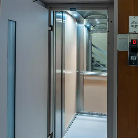 Sunwaves Center דירה