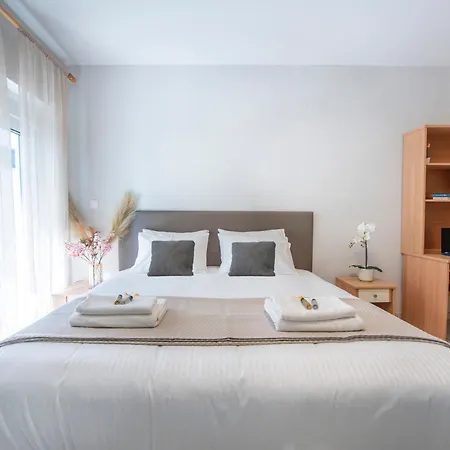 Sunwaves Center Rhodes City